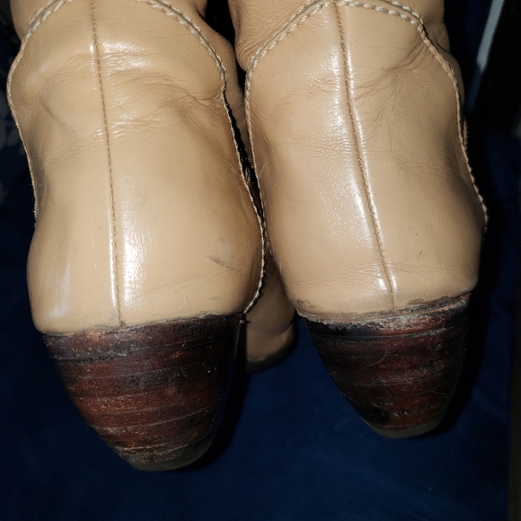 SOLD... leather knee high boots - Picture 5 of 7